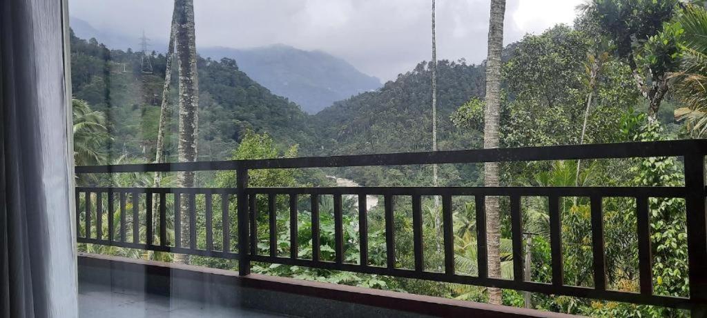 Linn View Home Stay 무나르 외부 사진