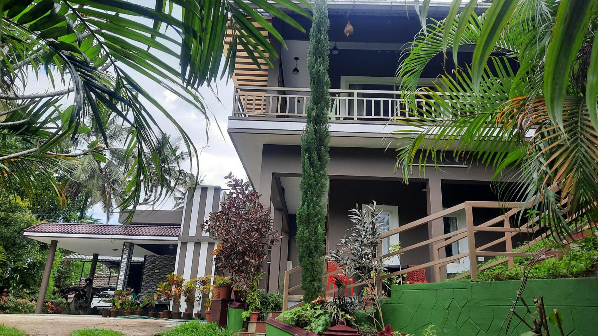 Linn View Home Stay 무나르 객실 사진